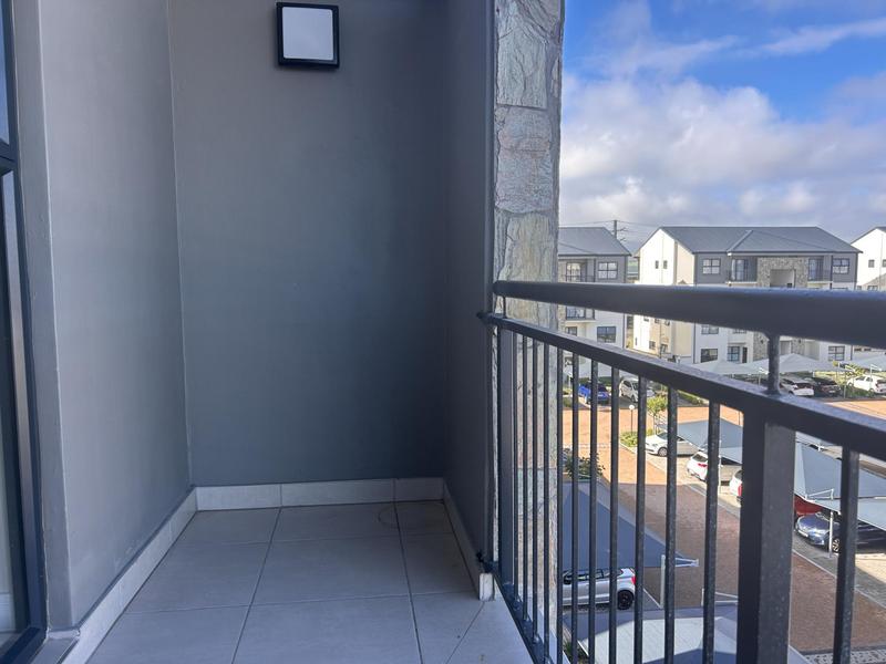 To Let 1 Bedroom Property for Rent in Sandown Western Cape